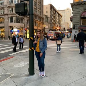 Meet your Posher, Gabriela